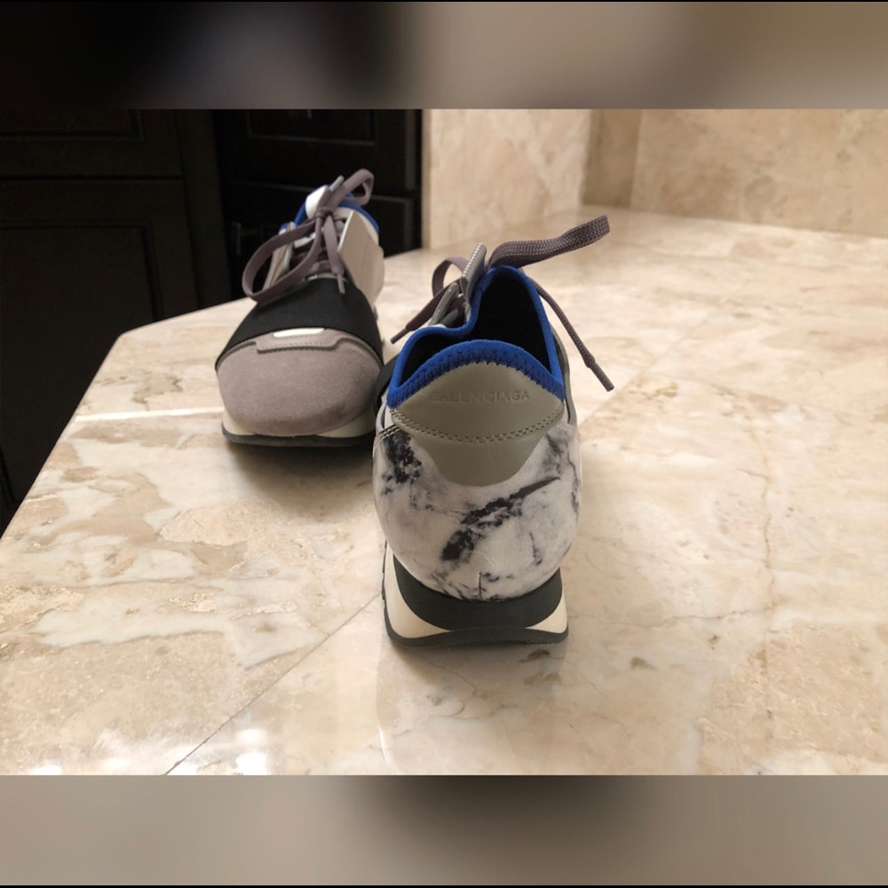 Balenciaga Runners - Picture 2 of 4